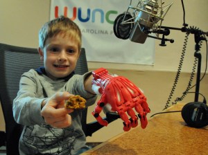 cummins - prosthetic hand