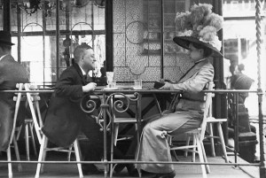 Gentleman (Karl Kraus?) and lady with feathered hat in Vienna, c. 1910. (Emily Mayer/Imagno/Austrian Archives/Getty Images).