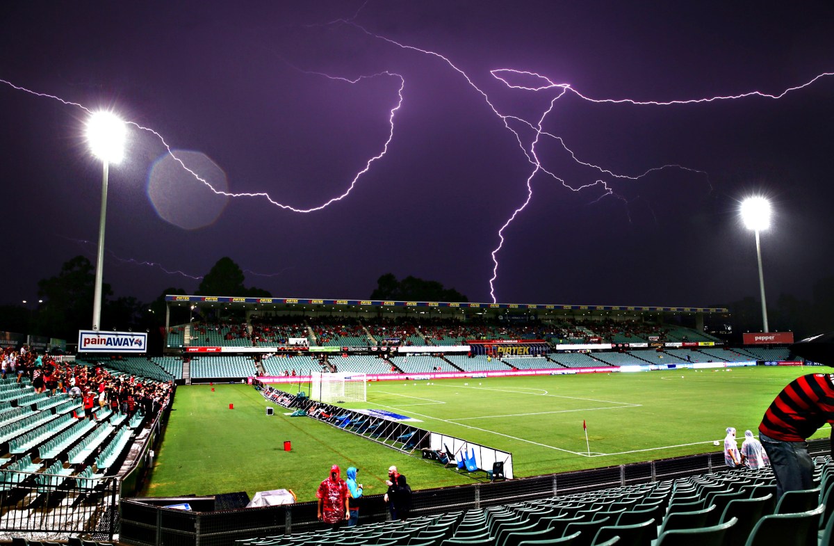 Lightning strikes delay the start of match between the Western Sydney Wanderers and Melbourne City FC at Pirtek Stadium Sydney, Australia - Matt King, Getty Images