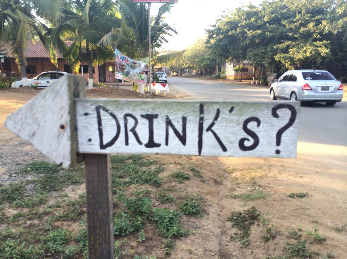 Drink's, sign in Troncones, Mexico; photo credit: Jonah Warner, February 2016