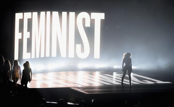 Beyoncé with FEMINIST sign, MTV Video Music Awards (VMAs), August 24, 2014, photo by Michael Buchner