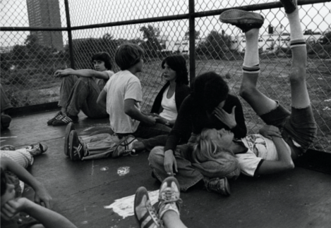 Olive Pierce, Hanging out, 1979