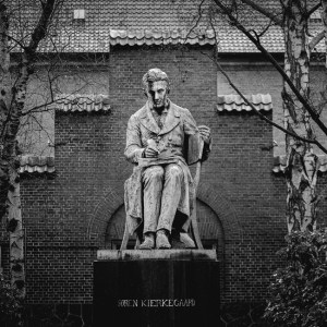 soren-kierkegaard-statue-photo-by-hjorth-danie