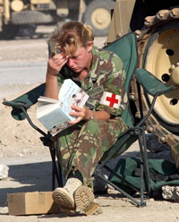 femalesoldierreadingbook